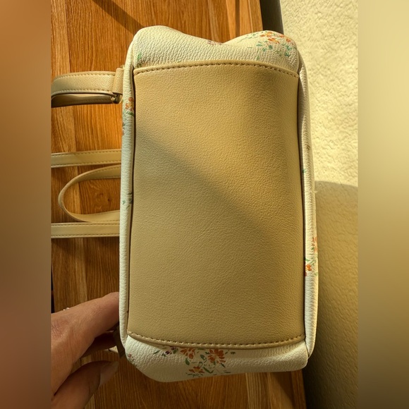 Mini Floral Cream Backpack - Picture 8 of 8